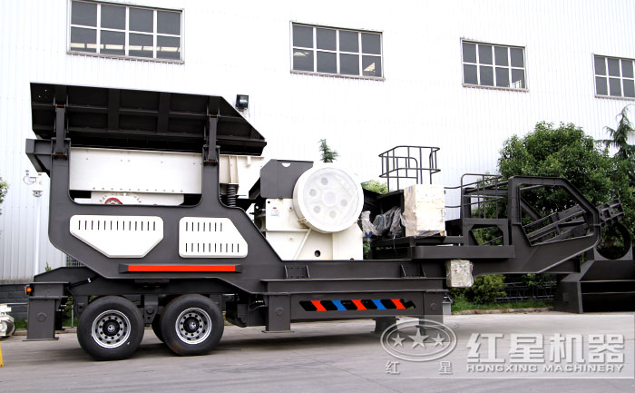 移動(dòng)大型石頭粉碎機(jī):搭載鄂破機(jī) 移動(dòng)大型石頭粉碎機(jī):搭載鄂破機(jī)