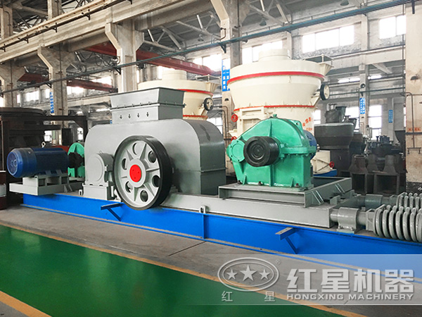 四輥破碎機(jī)效能高作業(yè)、噪音小 四輥破碎機(jī)效能高作業(yè)、噪音小