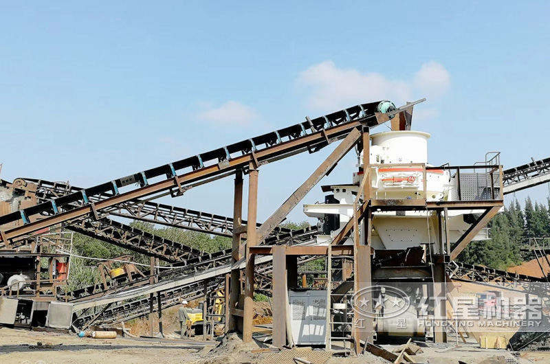 鵝卵石制砂_洗沙現(xiàn)場(chǎng),產(chǎn)量高,洗凈度高 鵝卵石制砂_洗沙現(xiàn)場(chǎng),產(chǎn)量高,洗凈度高