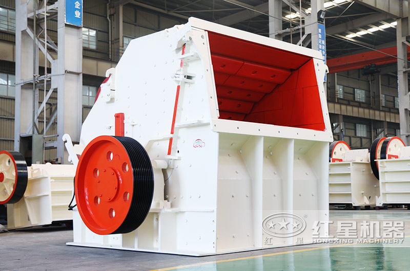 反擊式破碎機，成品呈立方體狀，粒形好