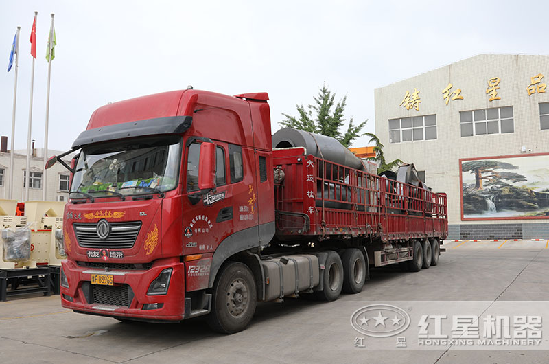 磨粉機設(shè)備發(fā)貨中 磨粉機設(shè)備發(fā)貨中